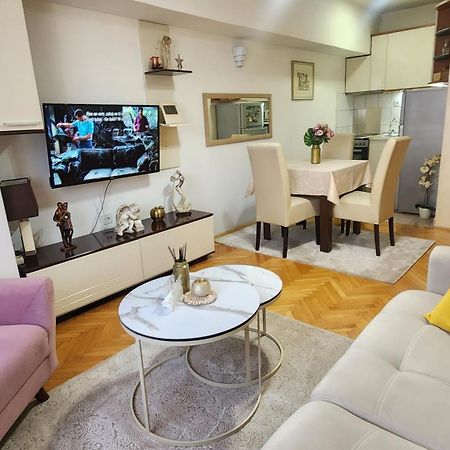 Apartment 88, Self Check-In, Free Parking Skopje Exteriér fotografie